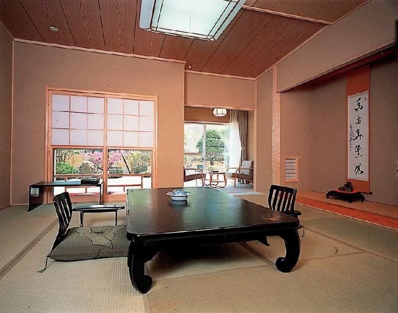 Готель Chikuba Shinyotei Хакодате Екстер'єр фото
